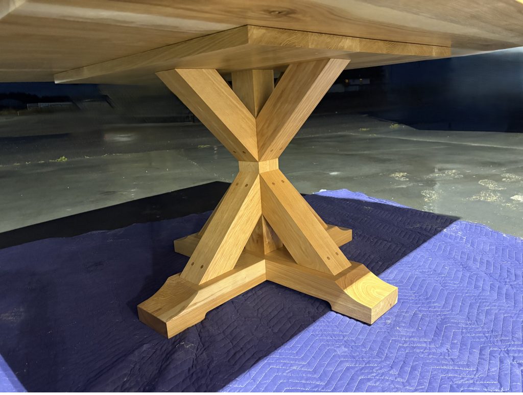 The Farmhouse Trestle Round